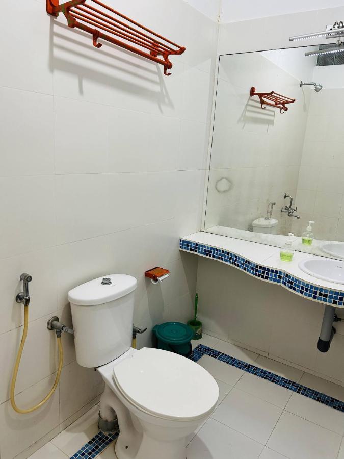 Chameleon Beach Resort, Cherai Kochi Εξωτερικό φωτογραφία